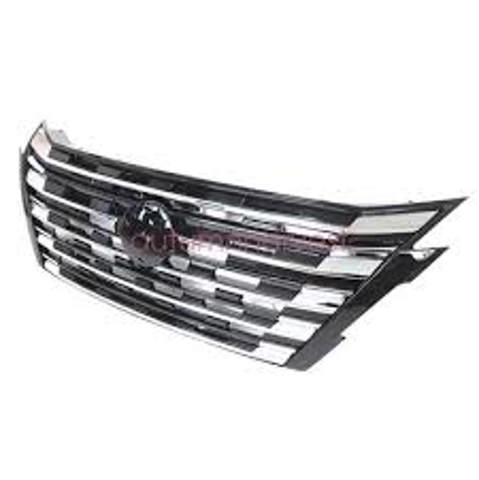 623106RZ1B Nissan/Infiniti Решітка радіатора