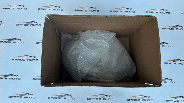 AX000044 Mitsubishi Резонатор повітряного фільтра
