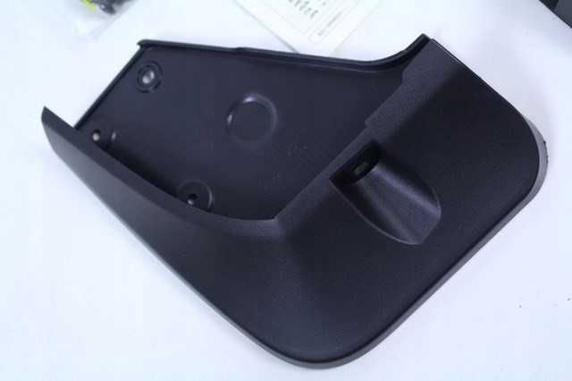 8201665625 Renault (RVI) Комплект передніх бризковиків