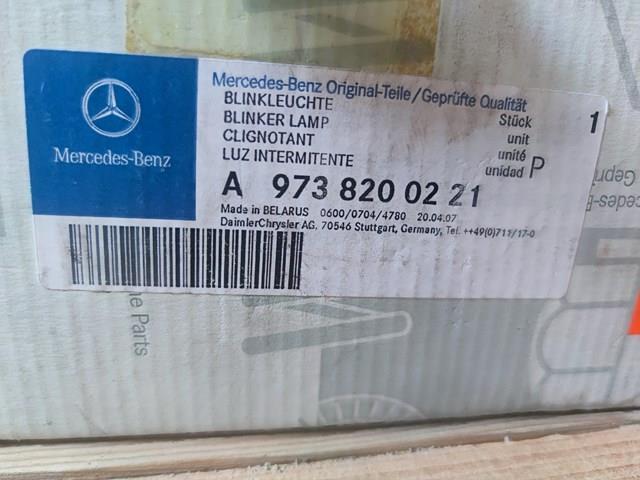 Правий покажчик повороту - лампа Mercedes A9738200221 ціна, від 16.12 USD