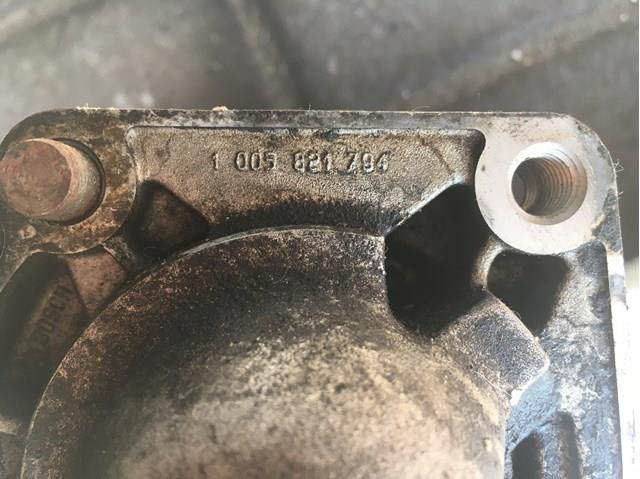 Купити 1005821794 Bosch Кришка стартера передня