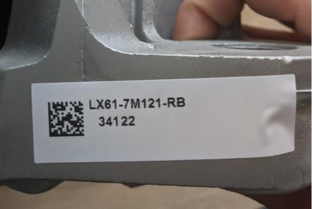 LX617M121RB Ford 