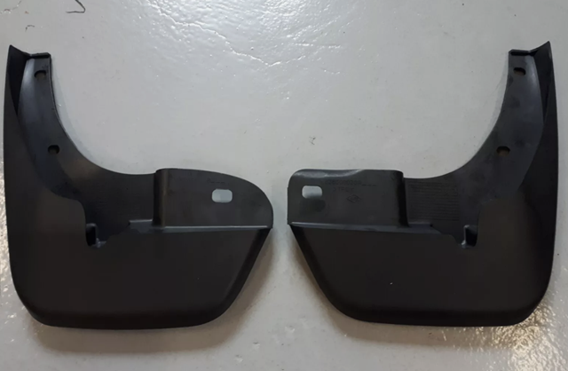 Купити 638500036R Renault (RVI) Бризковики передніх коліс
