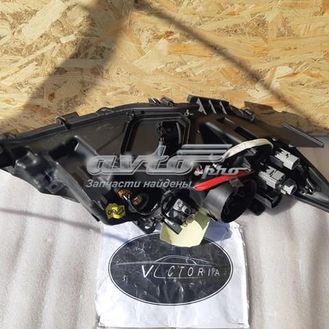 8118533B50 Toyota Фари