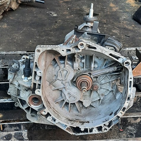  Renault (RVI) PF1AA012 ціна, від 633.46 USD