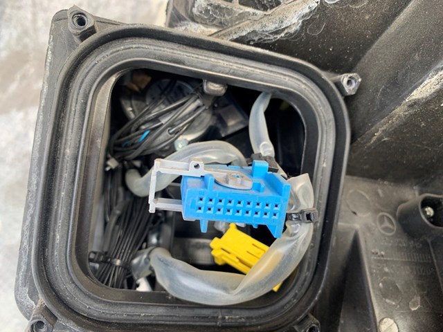 Mercedes A2229061402 ціна, від 293.97 USD