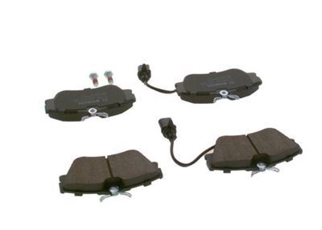 Передні тормозні колодки 986424672 Bosch