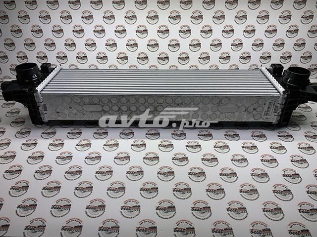 Купити 32249741 Volvo Радіатор интеркуллера