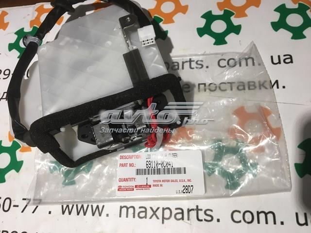Замок багажника 691100C041 Toyota