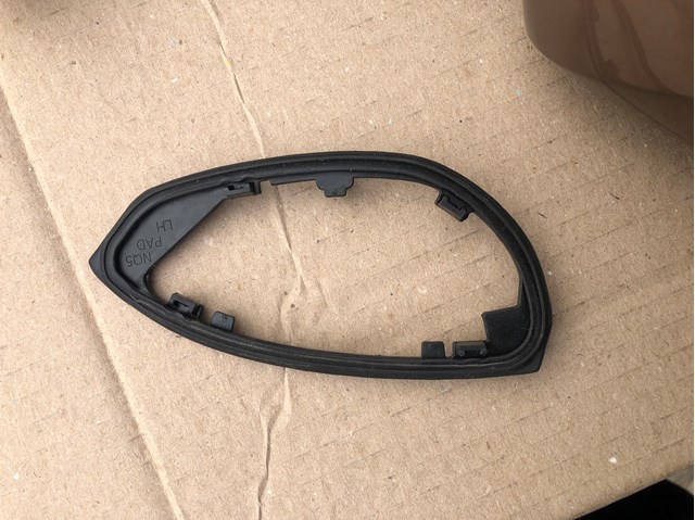 Дзеркало ліве Hyundai/Kia 87610R2300