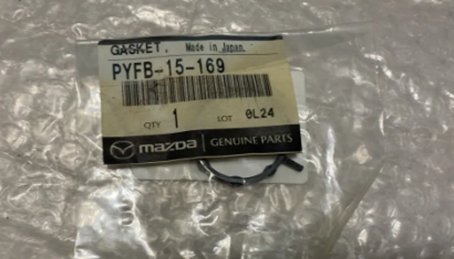 PYFB15169 Mazda Прокладка водяної помпи