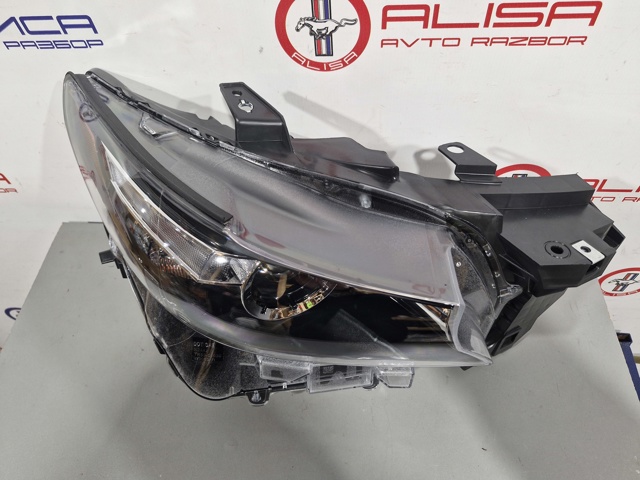 Основна фара - вставка Mazda TM52510K0 ціна, від 432.07 USD