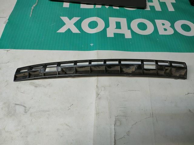 VW43085BL TYG Лівий кронштейн переднього бампера