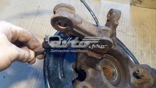 Купити 8200881829 Renault (RVI) Цапфа передні праві