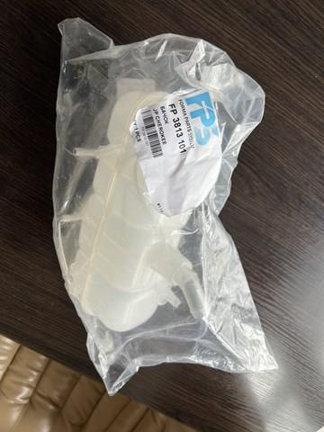 Бачок розширювальний FPS FP3813101