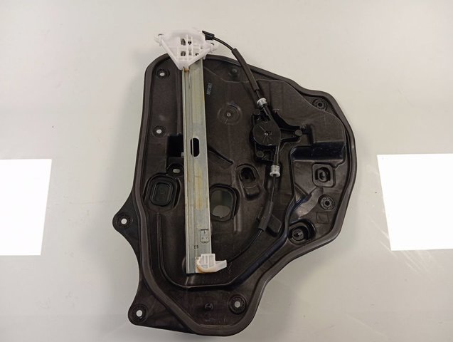 Купити KB7W7297X Mazda 