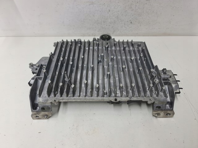 Купити 111818212K Tesla 