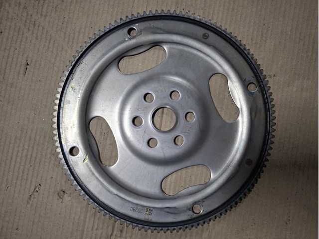 Маховик двигуна Mazda FZH119020A ціна, від 34.14 USD