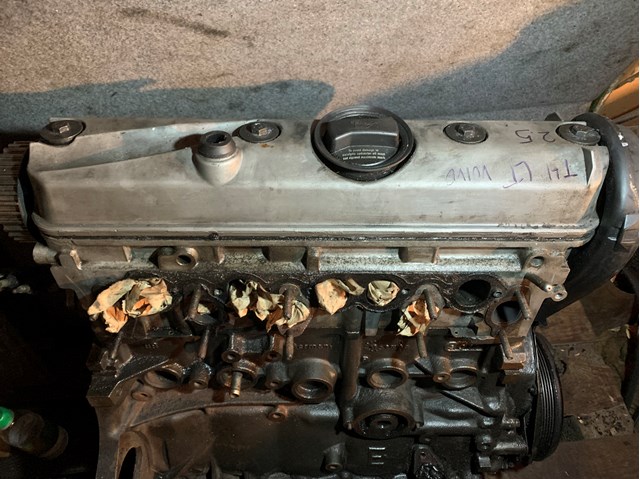 Купити D5252T Volvo Двигун