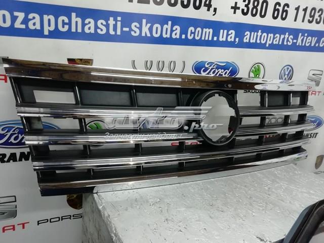 Решітка радіатора 760853653E VAG