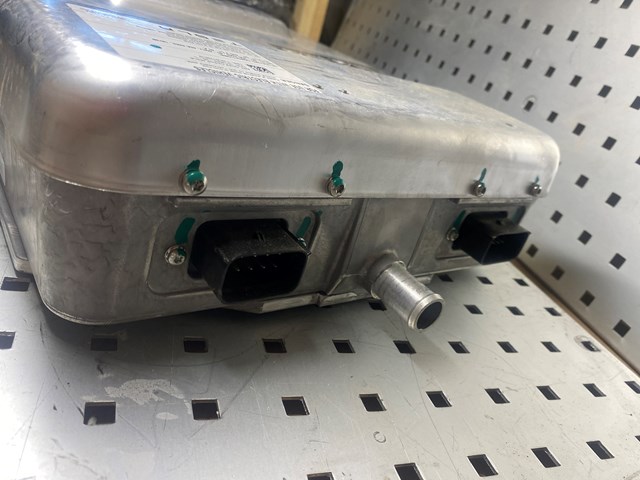  Tesla 101496300L ціна, від 246.28 USD