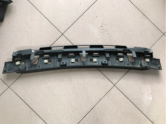 51118075658 BMW Кронштейн бампера переднього, центральний
