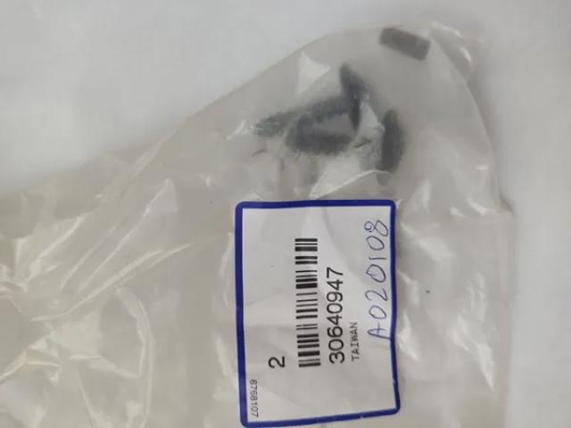 30640947 Volvo 