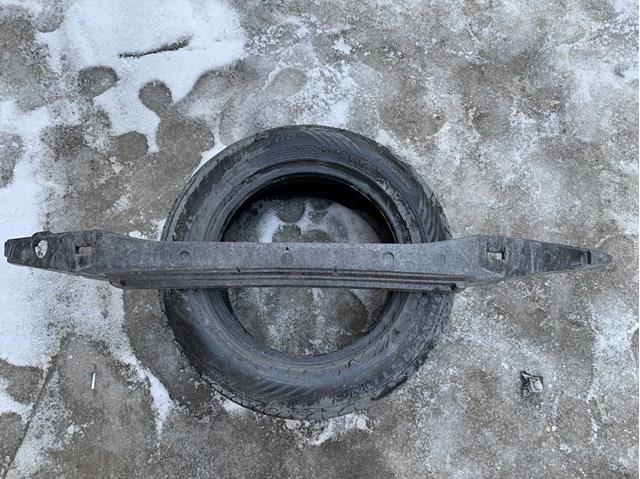 31425183 Volvo Наповнювач бампера переднього