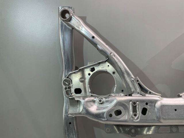 Підрамник передньої підвіски BMW 6861106 ціна, від 502.91 USD