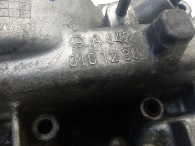  Mercedes A6420101230