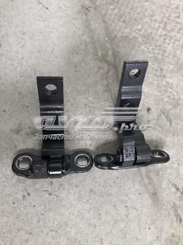 Петля передніх дверей права Volvo 31424592 ціна, від 24.07 USD