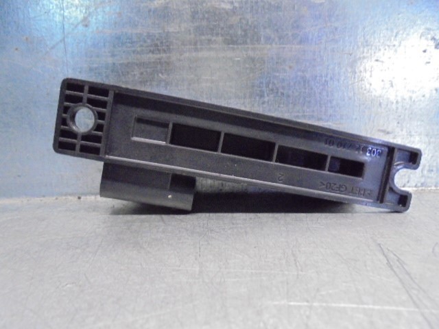 Антена Land Rover AH4215K603AA ціна, від 3.67 USD