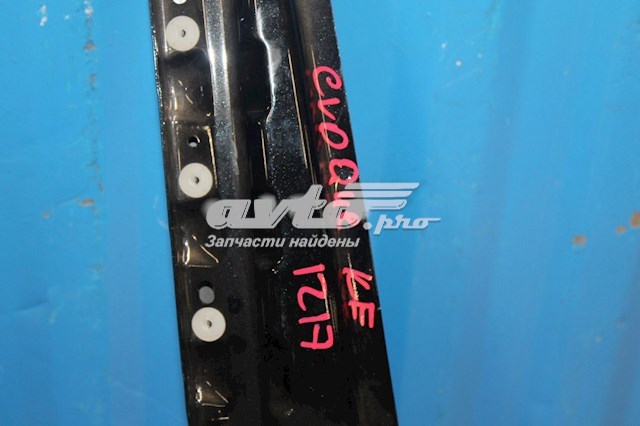 LR028556 Land Rover Двері пасажирські задні праві