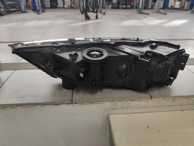 Основна фара - вставка VAG 4M0941012C ціна, від 1080.43 USD