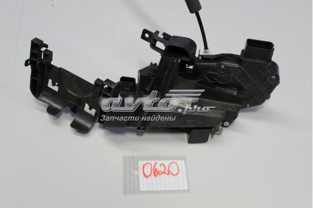Замок дверки правої передньої C2D5636 Jaguar