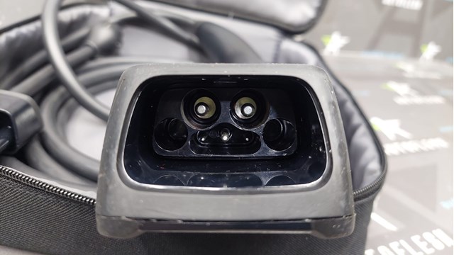 Кабель для заряджання електромобіля 147906800C Tesla