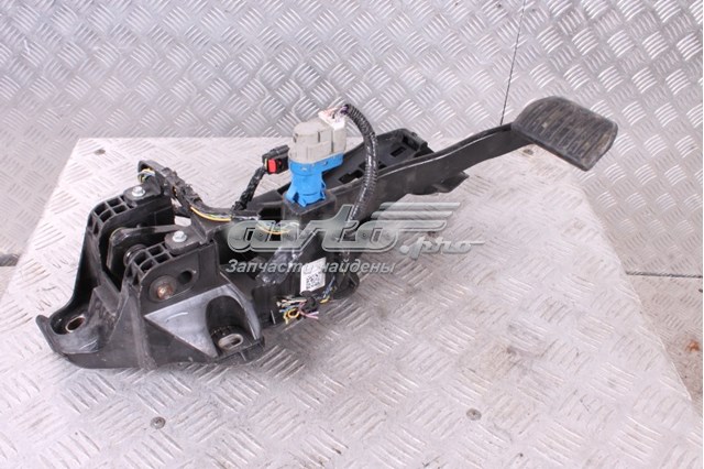 Купити DG9C9F856AF Ford 