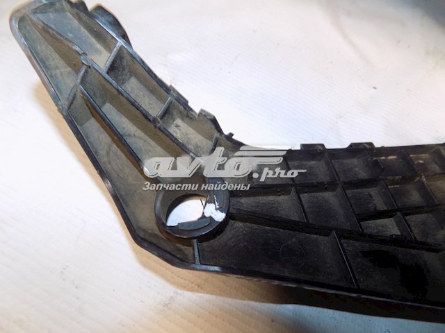 Купити 5214548020 Toyota Кронштейн бампера переднього, правий