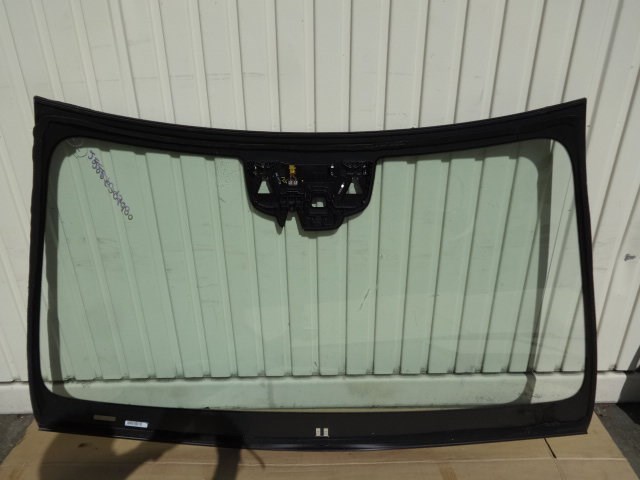 A2226704900 Mercedes Автомобільне скло