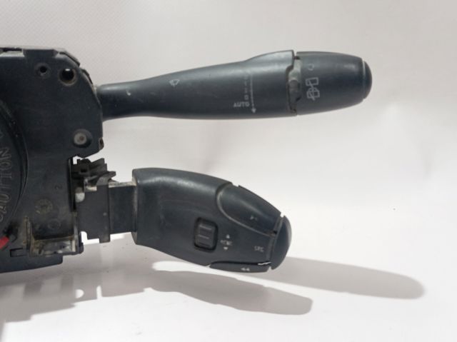 Перемикачі Peugeot/Citroen 98062239XT ціна, від 727.55 USD