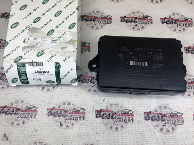  Land Rover LR071651