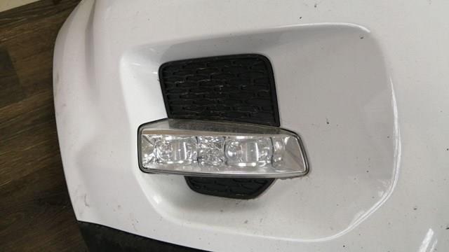 Протитуманка права Land Rover LR026089 ціна, від 124.79 USD