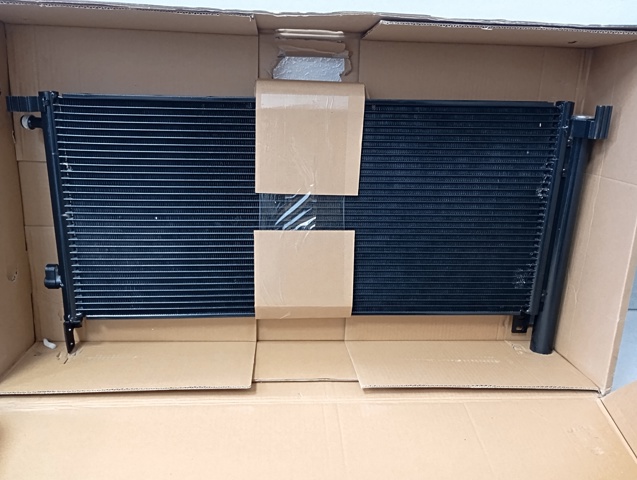 884A078010 Toyota Конденсатор