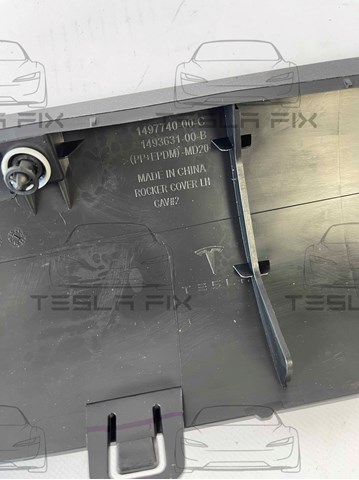 Накладка зовнішня (молдинг) порога, лівий 149774000B Tesla