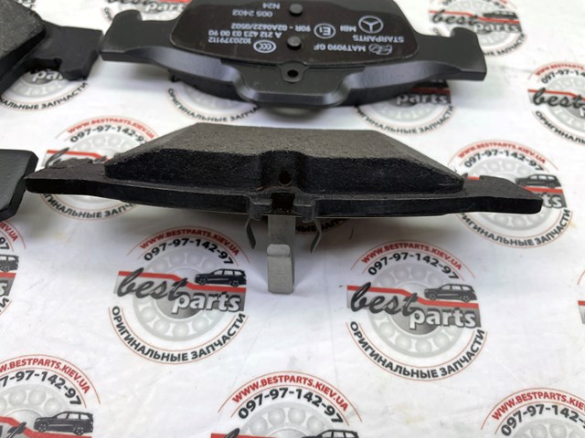 A000420890490 Mercedes Колодки гальмівні задні, дискові