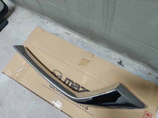 Купити KSD4507K0 Mazda Молдинг решітки радіатора, лівий