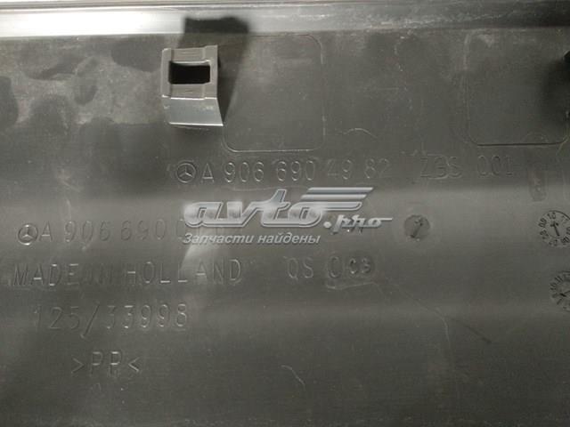 Молдинг передньої лівої двері, нижній Mercedes A9066904982