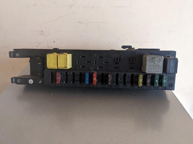 Коробка запобіжників Mercedes A2035450701 ціна, від 43.93 USD