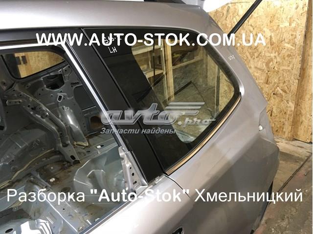 Скло багажного відсіку, ліве Subaru 65209SG071