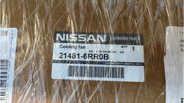 214816RR0A Nissan/Infiniti Дифузор радіатора охолодження, в зборі з мотором і крильчаткою